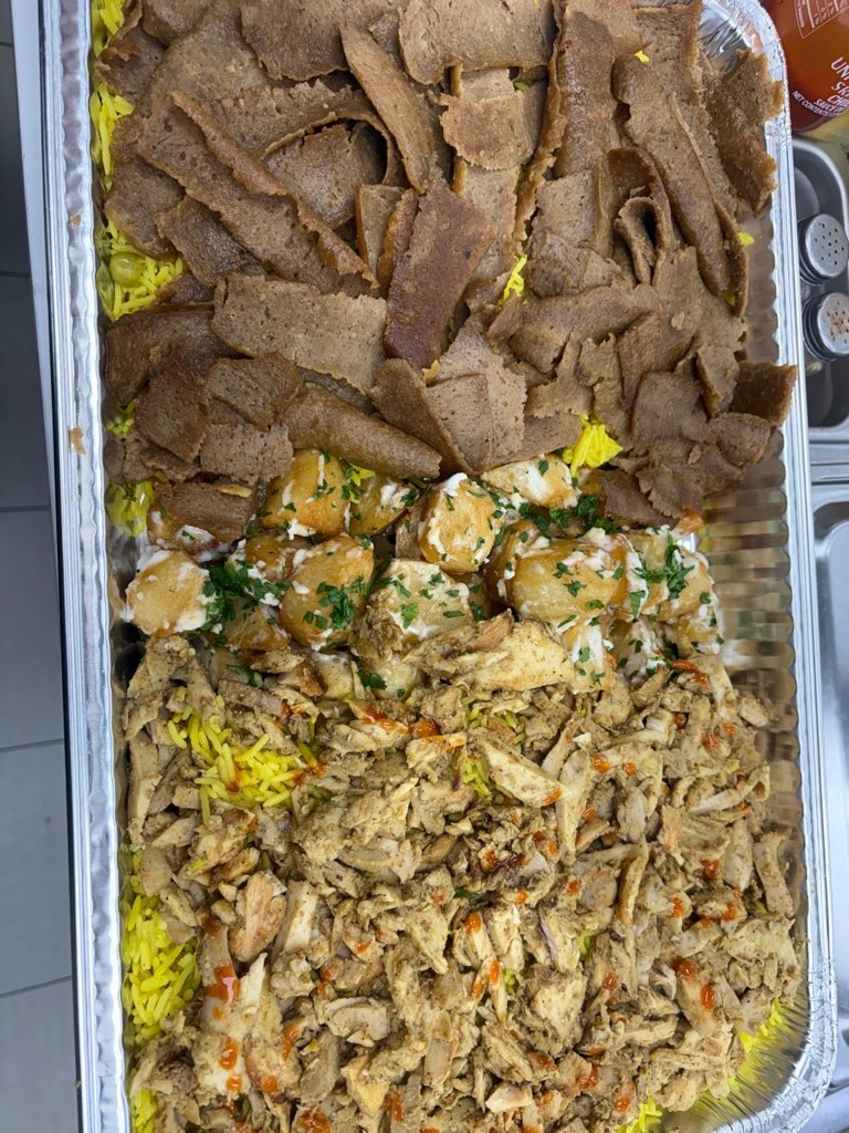 Family Platter - Chicken, Donair, or Mix